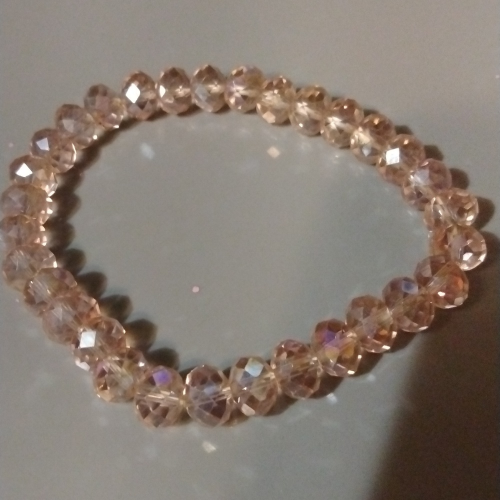 Pink crystal bead bracelet NWT (sku 1143)
